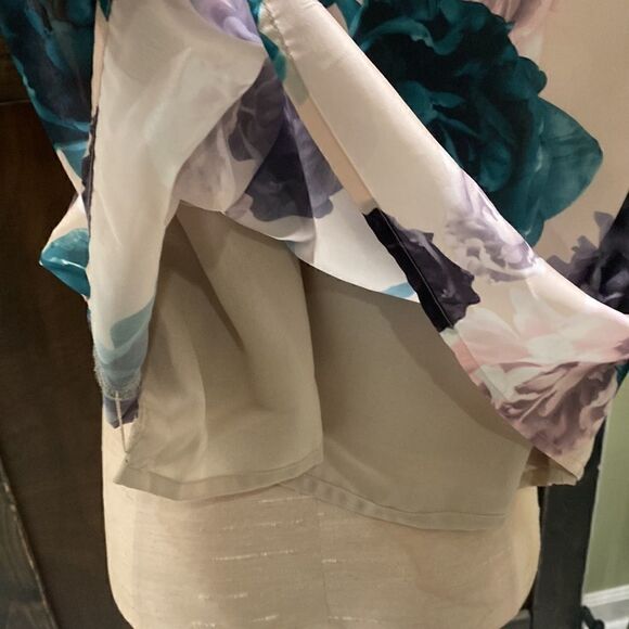 H&M. Beautiful Flower Dress. NWOT. - Picture 5 of 6